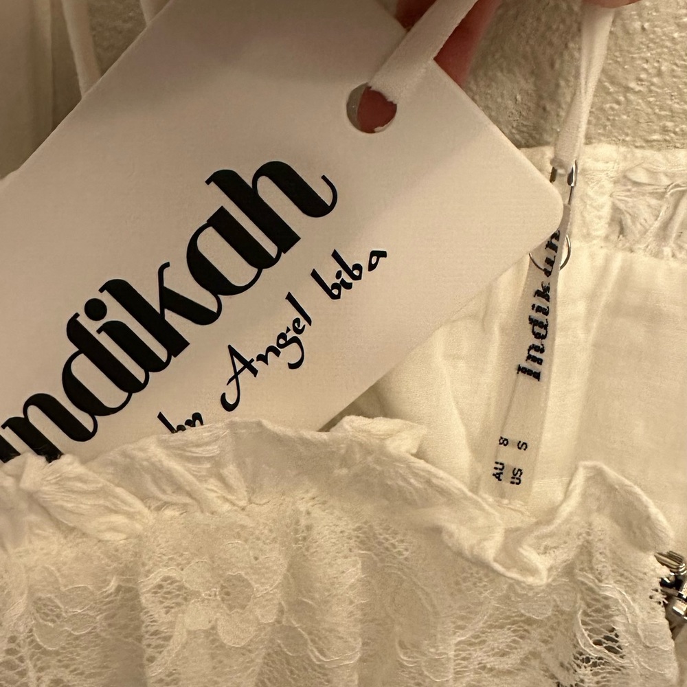 SELFIE LESLIE WHITE LATE CROPPED TANK - Picture 4 of 4